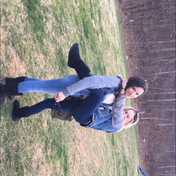 Meet your Posher, Miranda - Picture 5 of 12